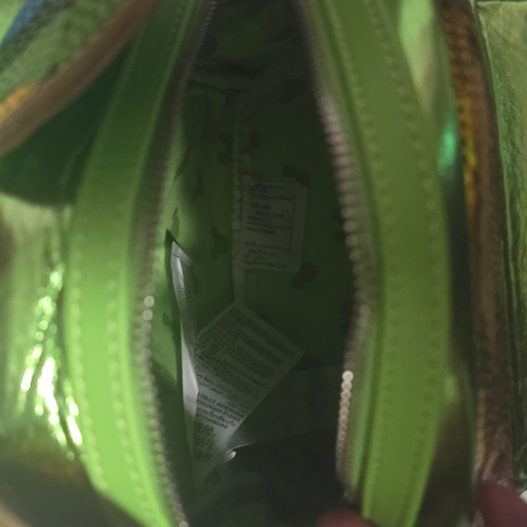 Backpack - Picture 4 of 4